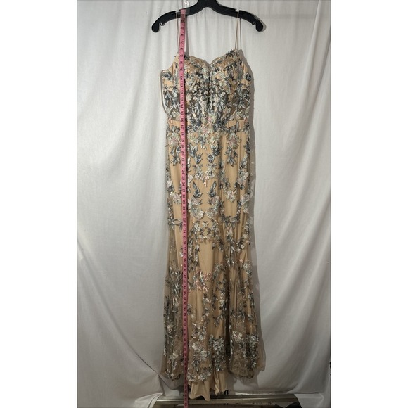 NWT $798 Mac Duggal [ 4 ] 79313 Embroidered Spaghetti‎ Strap Trumpet Gown Nude - Picture 7 of 15